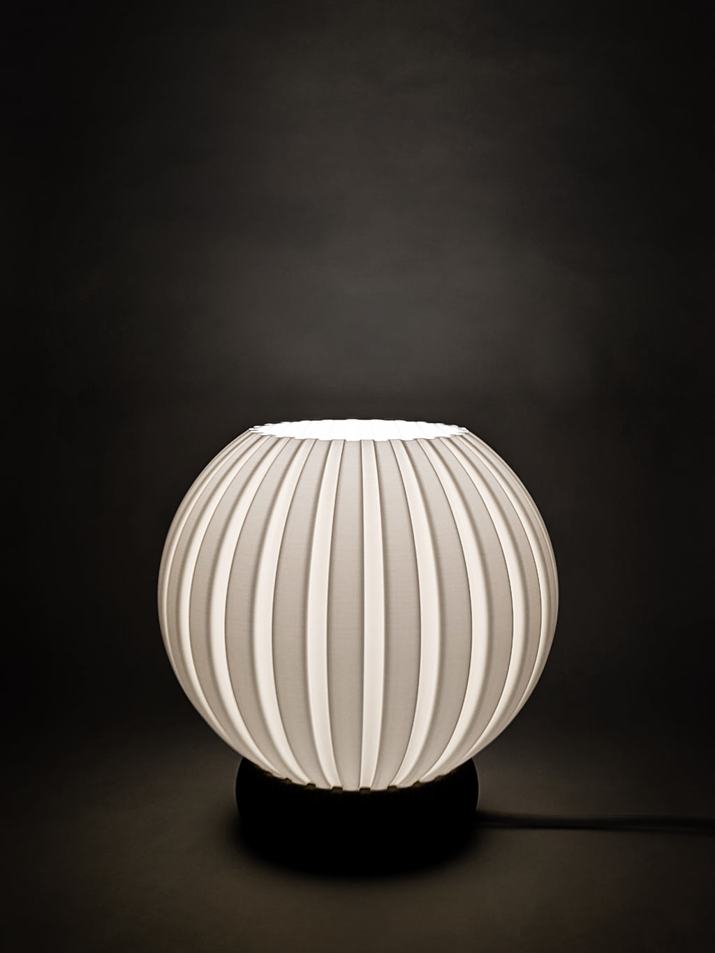 Glune table lamps in different color combinations