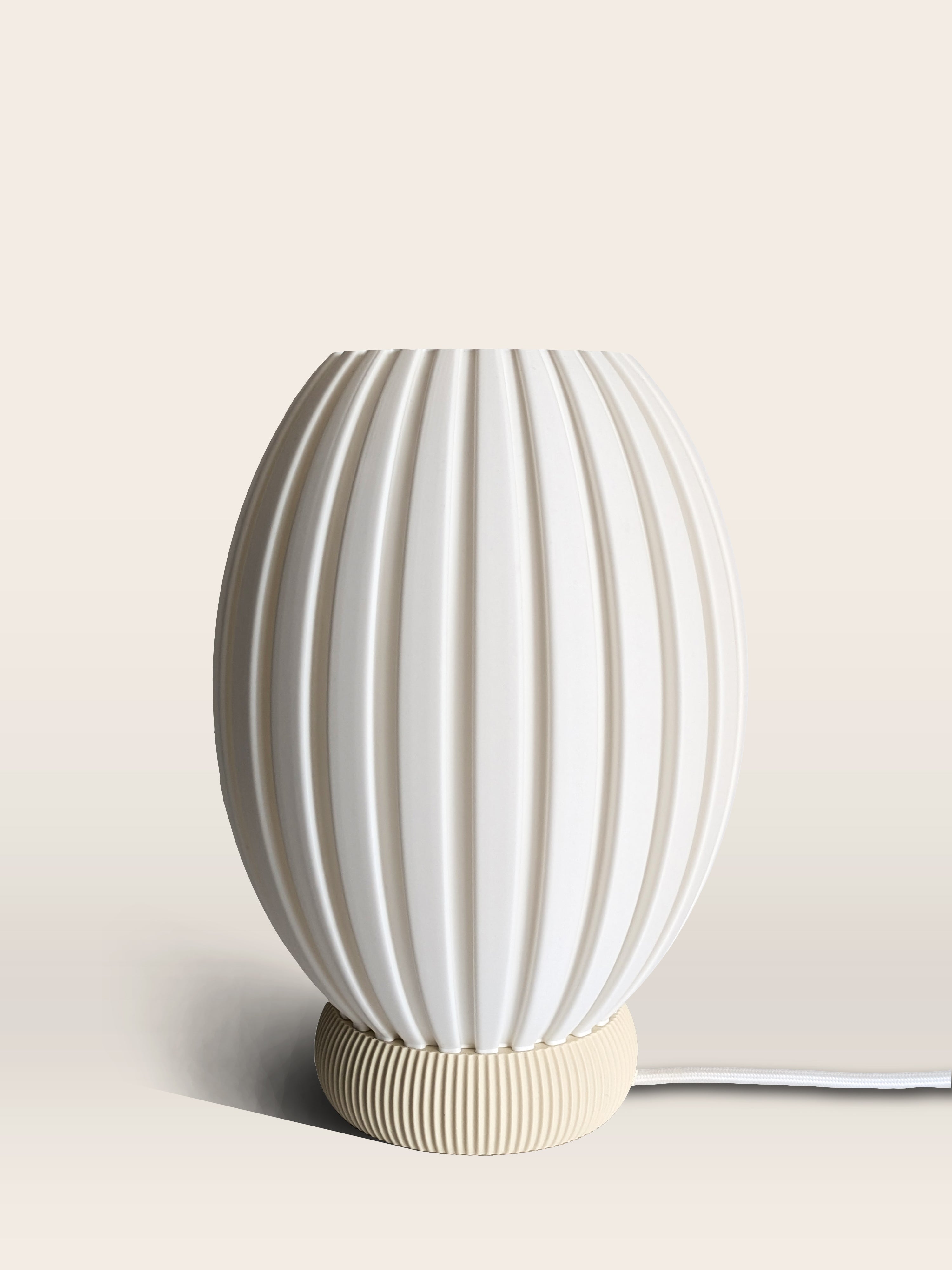 Glune Grand table lamp in Milk and Vanille