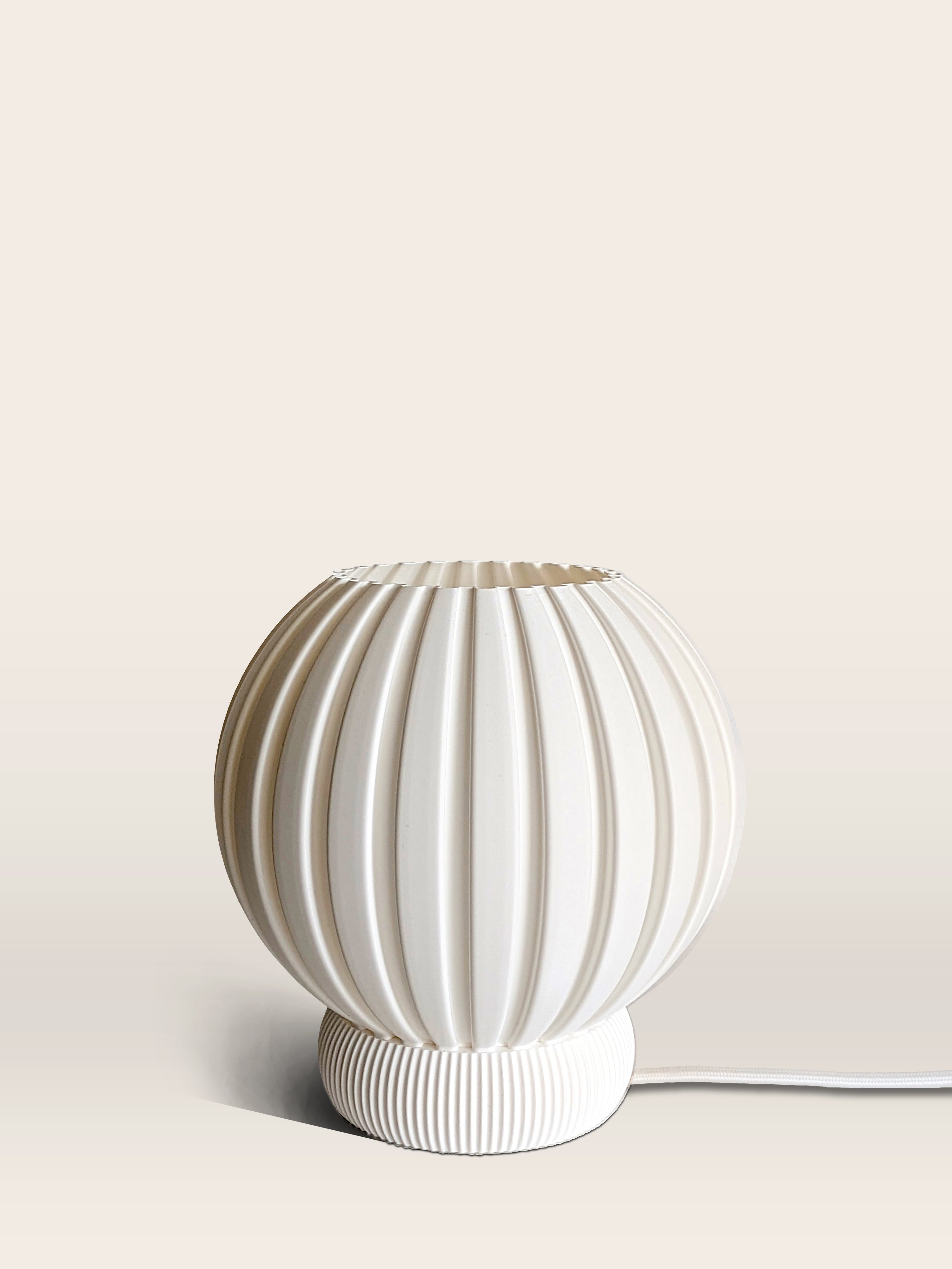 Glune table lamp in Milk, soft warm glow