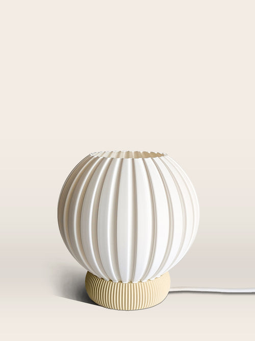 Glune table lamp in Milk and Vanille, warm ambient light